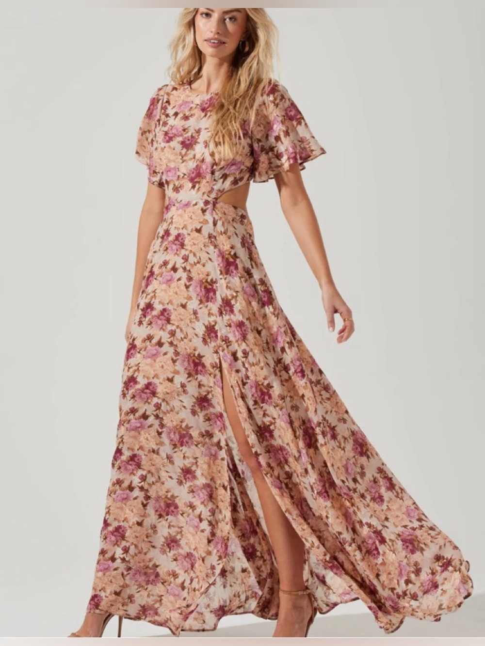 ASTR the Label KATRINA FLORAL CUTOUT FLUTTER SLEEVE MAXI DRESS